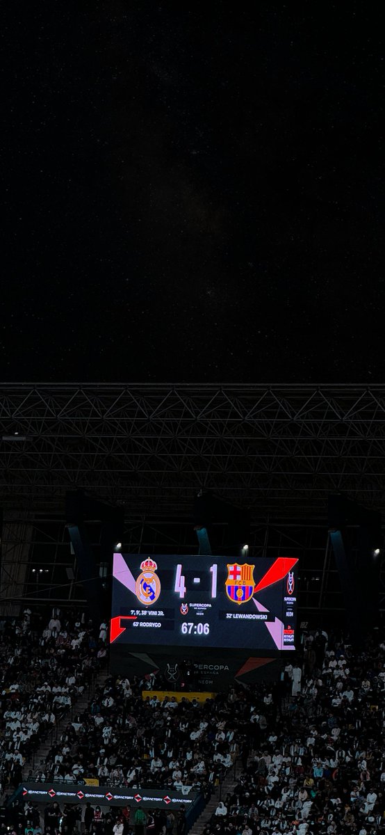 IBZBLUE's tweet photo. 🥶🥶🥶🥶🥶🤍✨
#superSupercopa #ElClasico https://t.co/oP9QyWNjoB