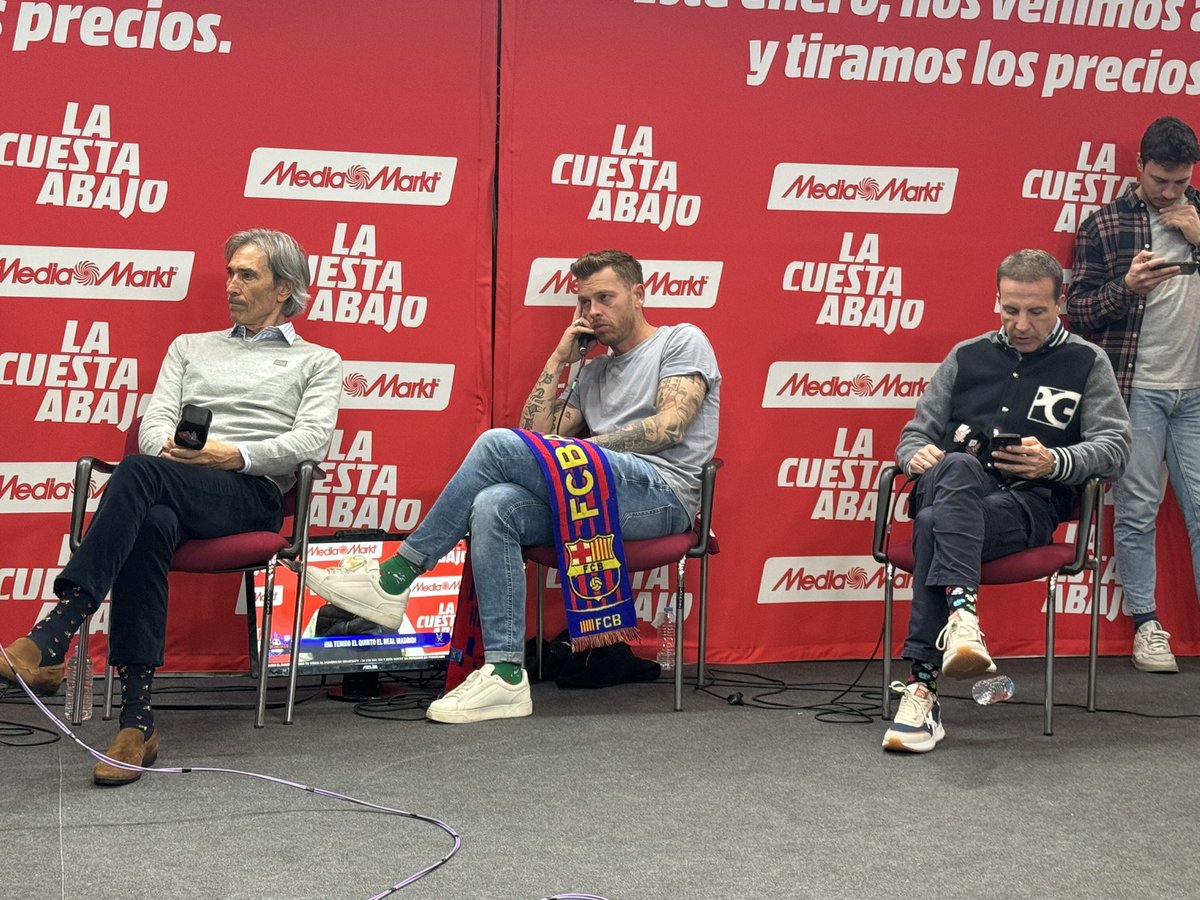 javibalboa85's tweet photo. No hay que romper las tradiciones…
Buenas Noches 😎🍿 https://t.co/sVUgGCU7Hn