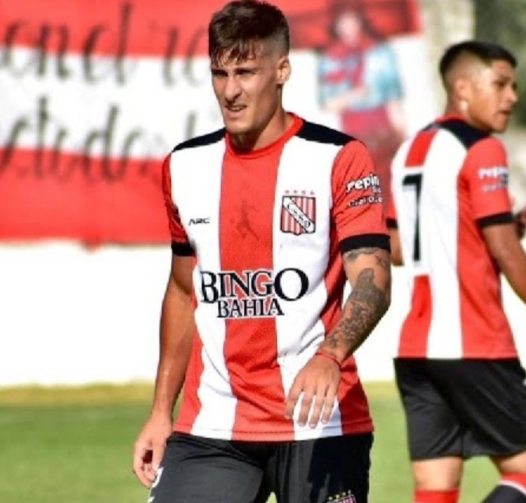 ⚽️ #FederalA Yago Piro es el tercer refuerzo de #Cipolletti. Llega procedente de Sansinena, marcador central, 29 años. El #Albinegro va tomando forma.