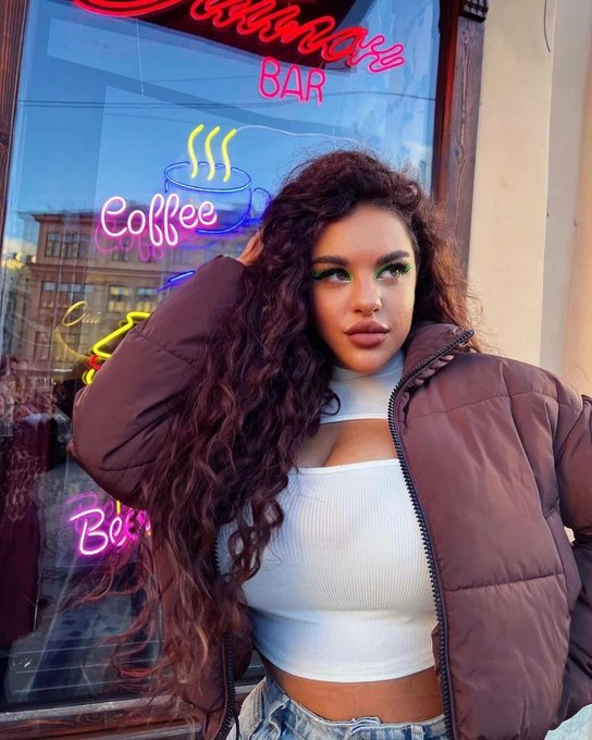 When will it be summer already? Too many clothes🥵 https://t.co/GH3SRIN3bz