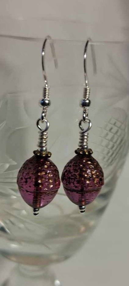 ForThePrize1's tweet photo. #HandmadeHour #ukcraftershour 
#CraftBizParty #MHHSBD 
https://t.co/vhIpz4T5My
Check out my beautiful selection of gorgeous Czech glass sterling silver and gold vermeil 925 earrings! 
#shopindie #etsy #handmade
#giftideas #czechglass #earrings 
#cats #acorns #mermaids #pearls https://t.co/cQW3HcCUkN