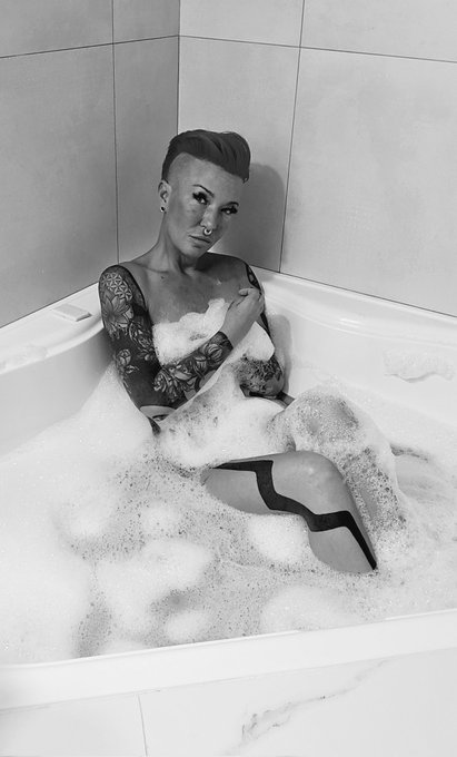 #onlyfans #fansly links in bio https://t.co/PHytaL3Cjc<a href="/tag/onlyfans"class="tags">#onlyfans</a><a href="/tag/fansly"class="tags">#fansly</a>