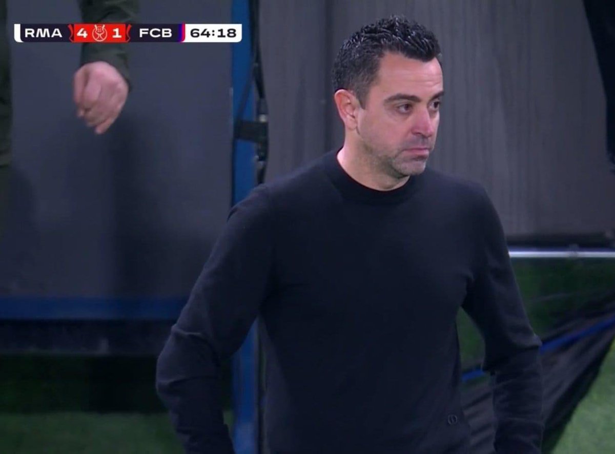 DanikRM_'s tweet photo. No critiquemos a Xavi tan pronto, su equipo está en época de construcción y proyección para un futuro, yo sigo confiando en él, y os lo dice un culé. Yo estoy en su barco.

#XaviQuedate #XaviNoTeVayas https://t.co/4Ul7qM2BhY