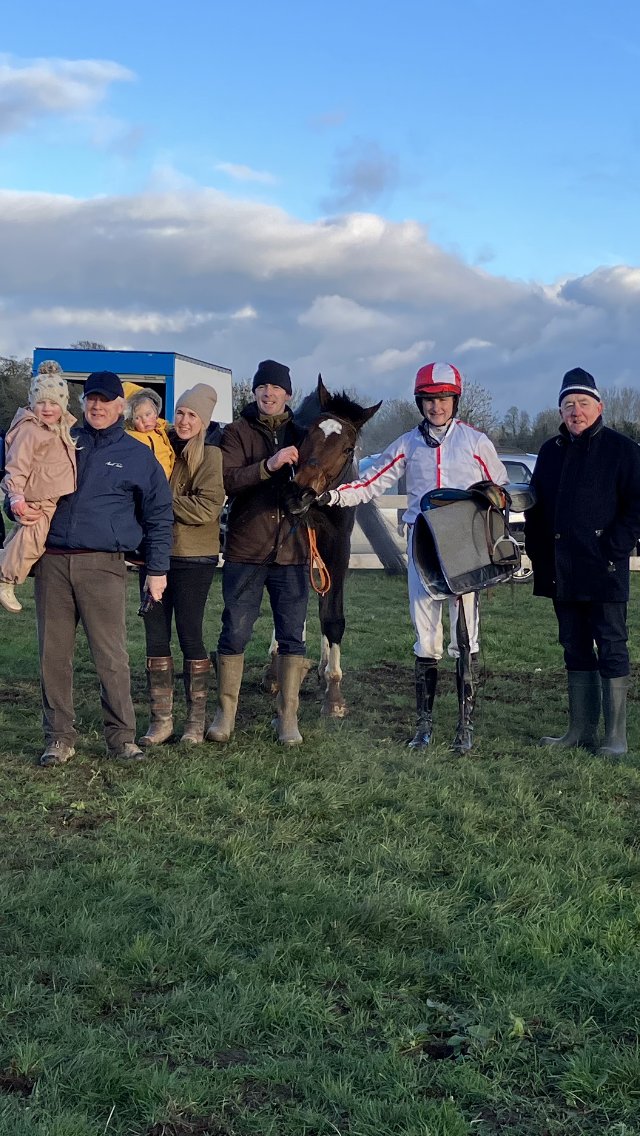 Irish National Hunt Steeplechase CLG tweet media