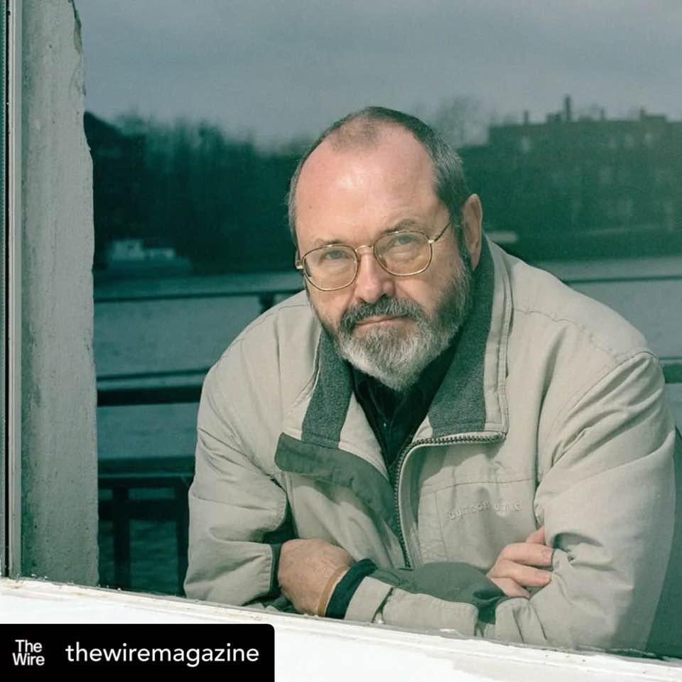 Swissbusybee126's tweet image. Phill Niblock (Oct 2, 33–Jan 8, 24) As a tribute to the US composer/filmmaker we’ve made Dan Warburton’s 2006 cover feature from The Wire 265 free to read online ➡️ thewire.co.uk - Slide) PL on the cover of The Wire 265, March 2006. 📷 Leon Chew. #phillniblock