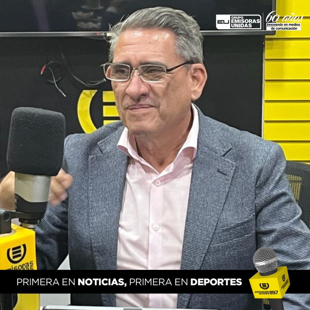 EmisorasUnidas's tweet photo. #EUProcesoDeTransición #TransiciónGT #TransmisiónDeMandoGT

Roberto Alejos, expresidente del Congreso y constituyente: "Si me atreviera a dar algún consejo al partido de gobierno, por decirle de alguna forma, es que ya no haga nada. Deberían de estar sentados en el Hemiciclo Parlamentario, exigiendo que se les dé posesión; trasladarse al Teatro Nacional y proceder allí a darle posesión al Presidente Electo"