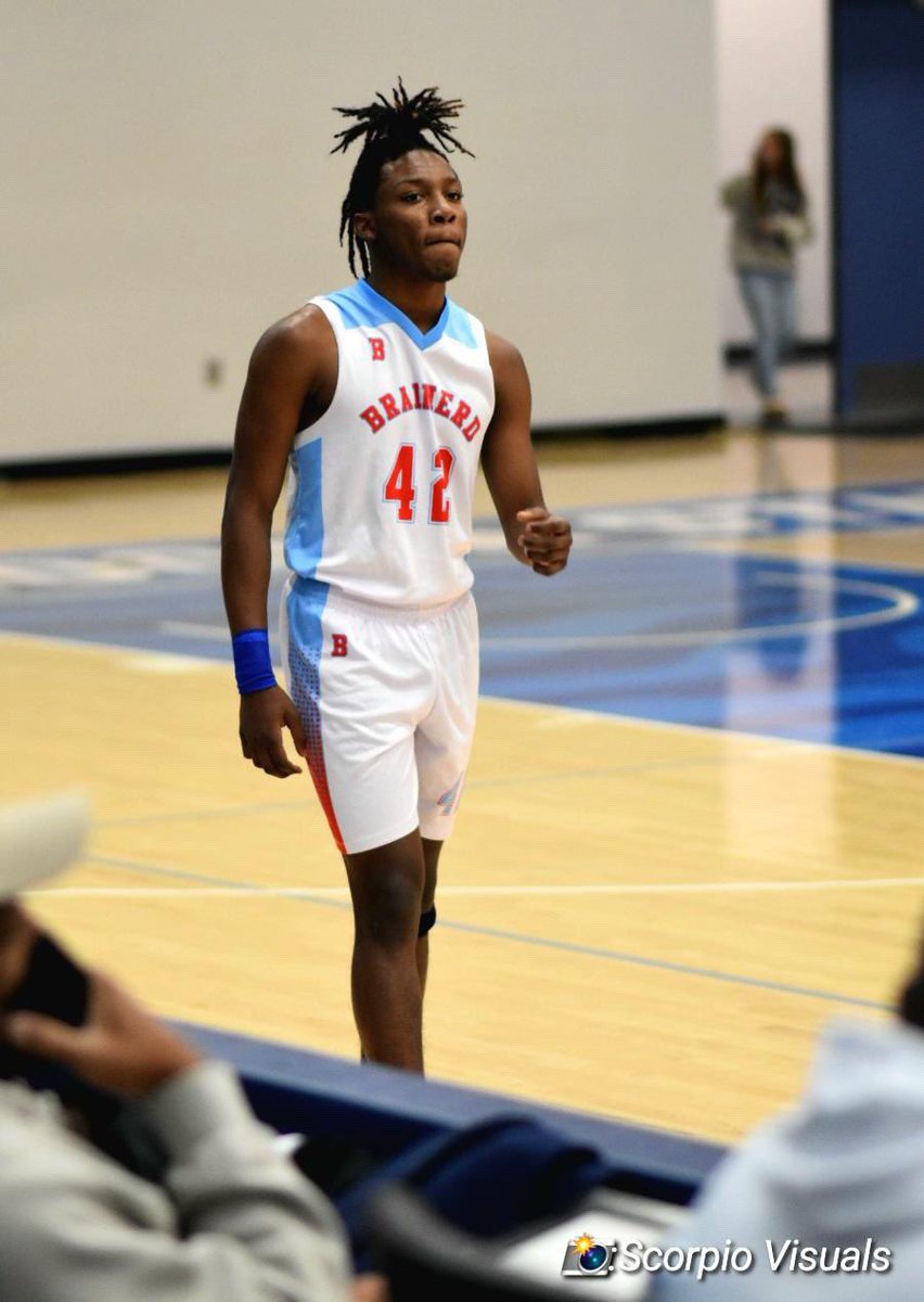 hudl.com/v/2N180Y
Mid-season highlights 🤞🏽 Kendrick Jones class of 2024