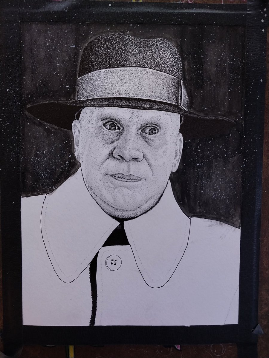 I am gonna work on this again a little later. 

#art #artist #artmoots #unclefester #addamsfamily #fredarmisen #dotwork #INK