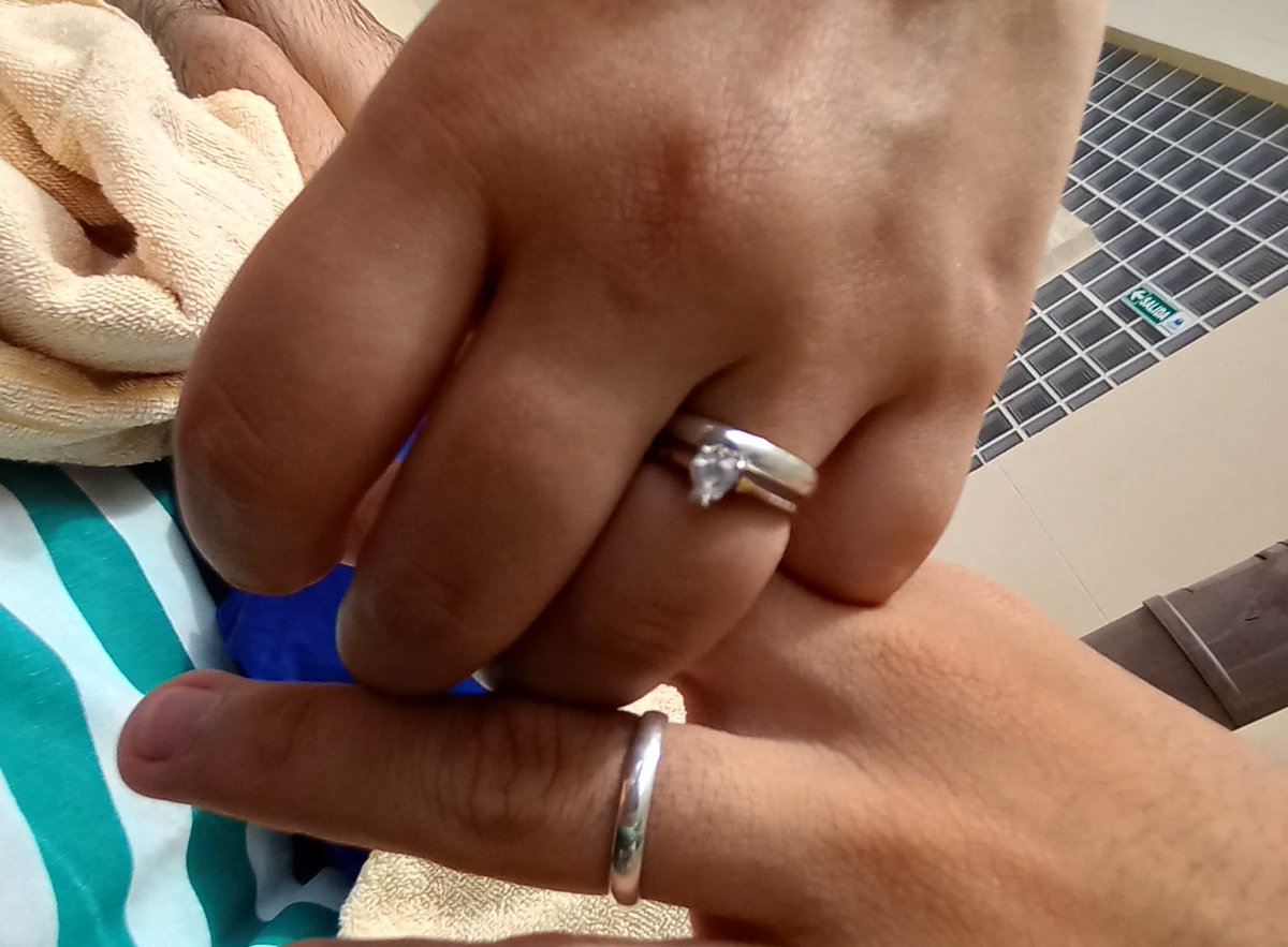nenabienp's tweet photo. ME CASE con EL AMOR DE MI VIDA ❤️💍 https://t.co/aXUi5Rl9yH