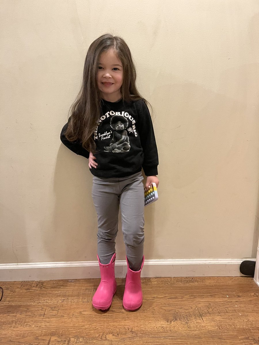 NiCOLE_SANDRA's tweet photo. @EneverRach @M_Weatherly @YouTube Thank you she's doing great. Just getting bigger and bigger ❤️ https://t.co/yDeN2ggViP