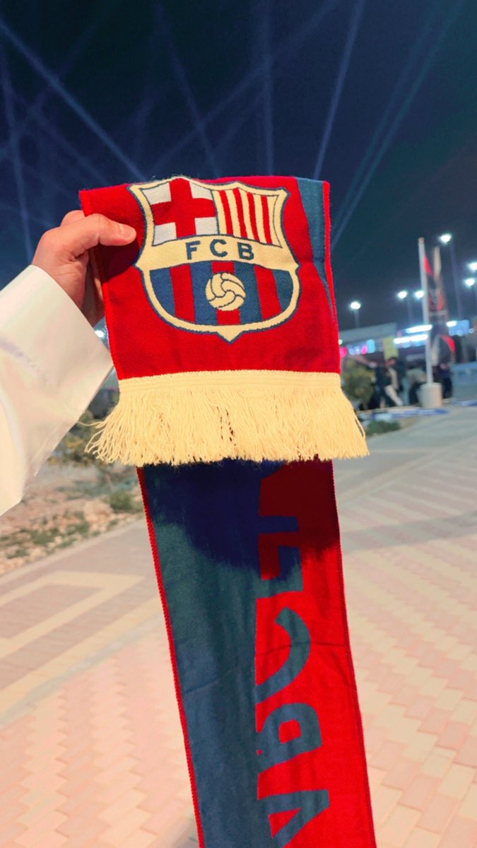 في الخسارة قبل الفوز للأبد 💙❤️

 خيبات كثيرة ولم يقبل هذا القلب أن يعشق احد أخر 
 تربى على الفخر بالأزرق والأحمر 
 كرة القدم اسلوب حياة 
 وانا لا اقبل أن اعيش حياة كاذبة 

فيسكا بارسا للأبد ❤️💙