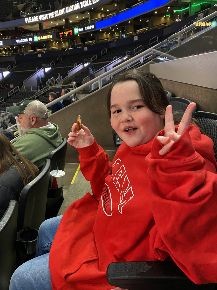 Elizabeth Bright tweet media