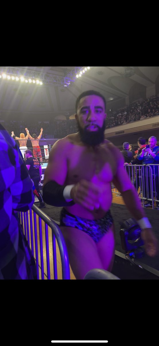LeRoid's tweet photo. Yooooo Battle in the Valley highlight… when #teamfilthy @JorelNelson did the filthy taking the wifey’s phone after their defeat. Can you believe that @emilymaeheller?! 😱😱😱

(Phone safely returned by security thank you) @njpwglobal #njpwSTRONG #njbitv https://t.co/qqAb5CtKjS