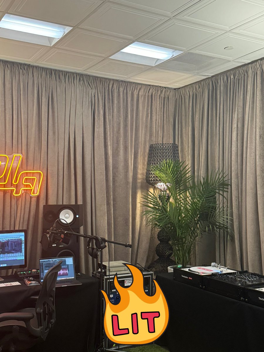 trvisXX's tweet photo. 😌🤯 https://t.co/ElhzrqbAGI