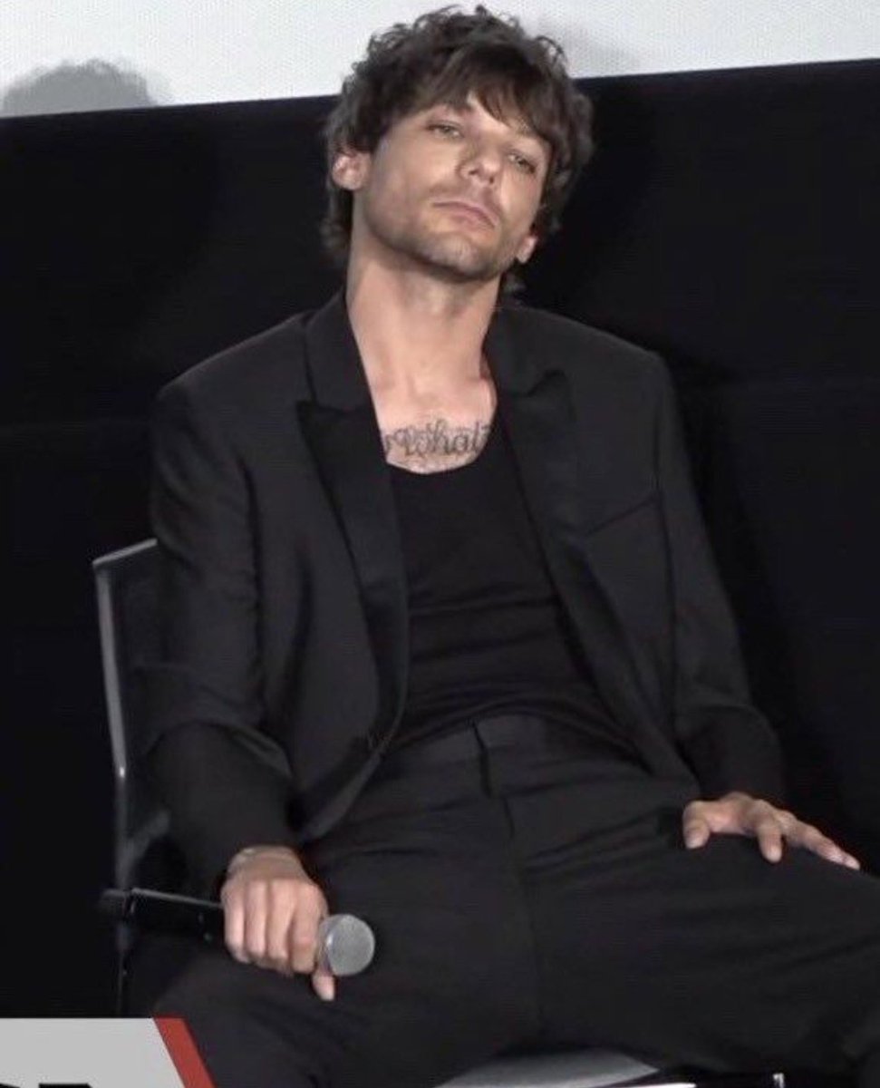 redforcam's tweet photo. Au Larry🔞| Small Talk
Donde H'arry le escribe al cantante que ganó el top al más pijudo.
o
Donde L'ouis ve que su cantante favorito le mandó dm y lo primero que piensa es que le pedirá una collab. https://t.co/NI5Mm6kFFW