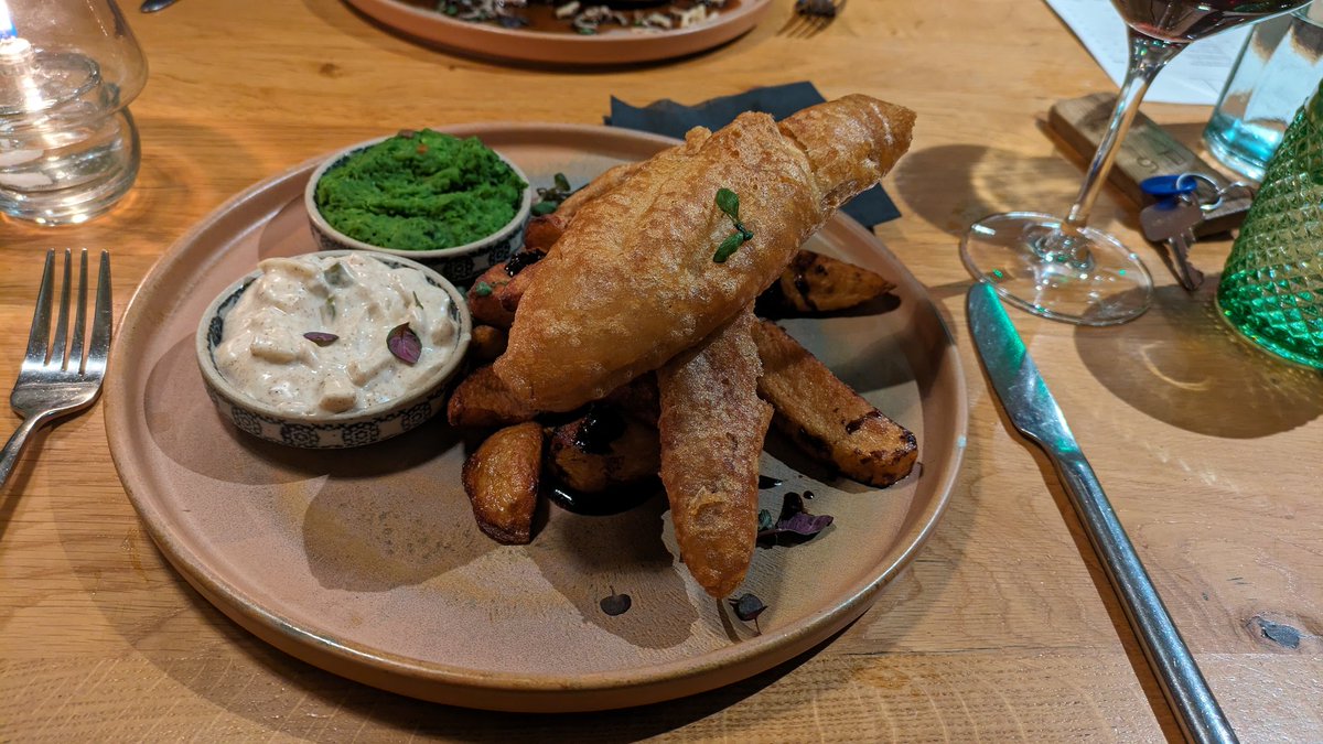 ⓋeganOliⓋe tweet media