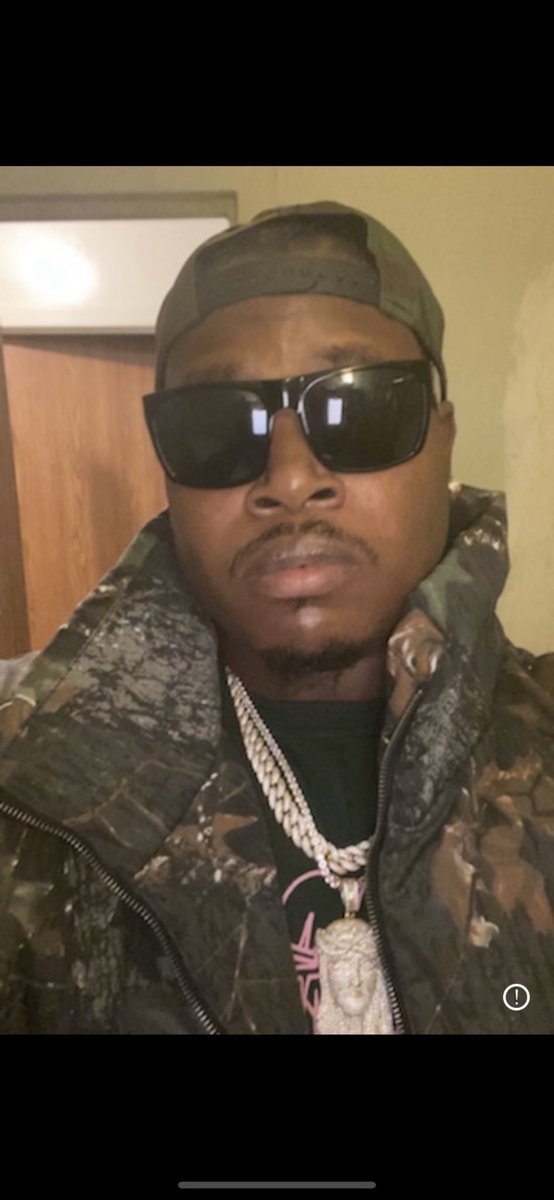 Reggie Romance (@reggie_romance) on Twitter photo 