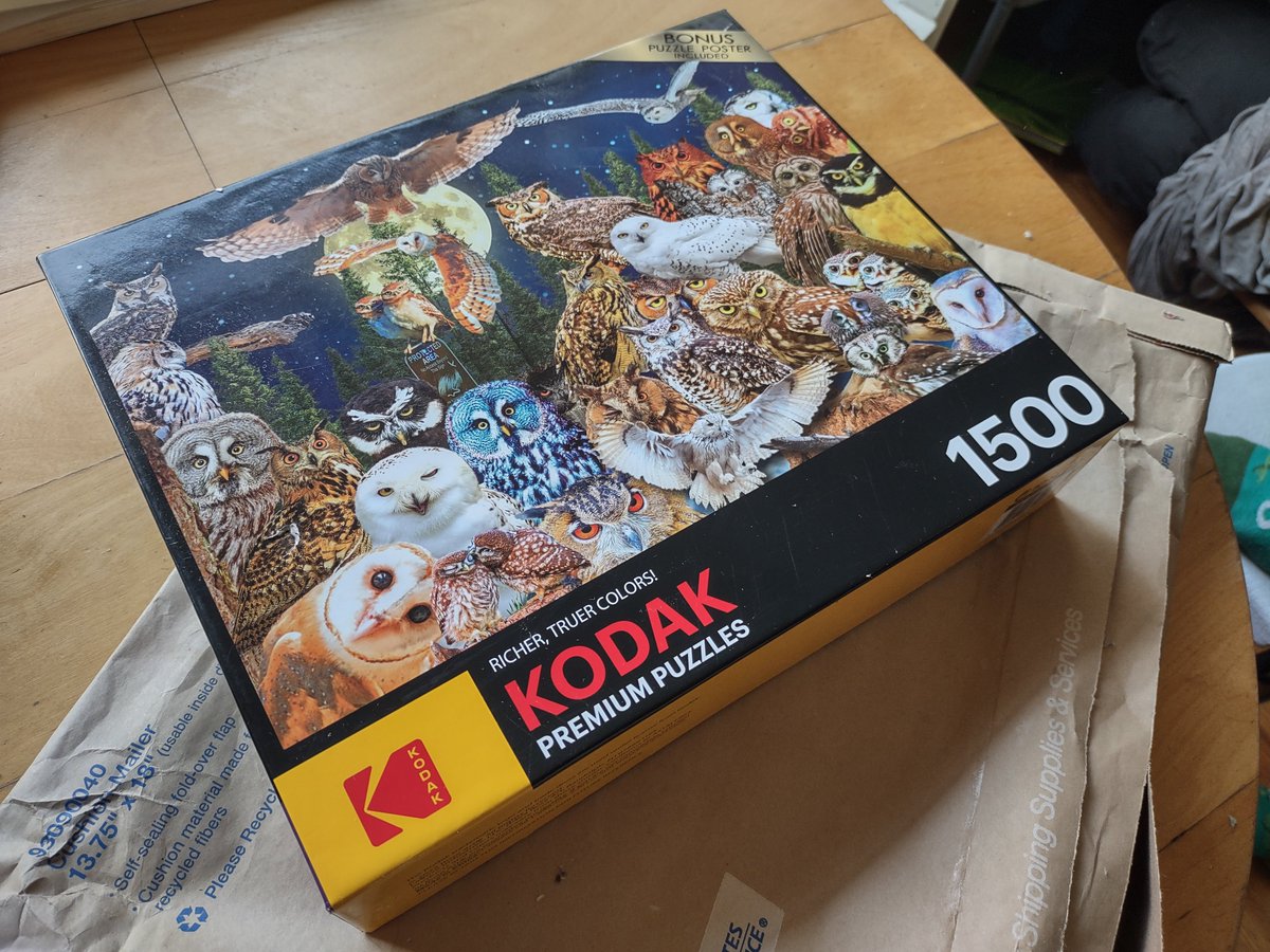 katura_art's tweet photo. @tinkeringprim8 Happy #SecretStoat day! My gift was... Also a puzzle! I will think of @NatickBobCat and his terrified face as we work on this puppy. 😹 https://t.co/yskfkPZnvi