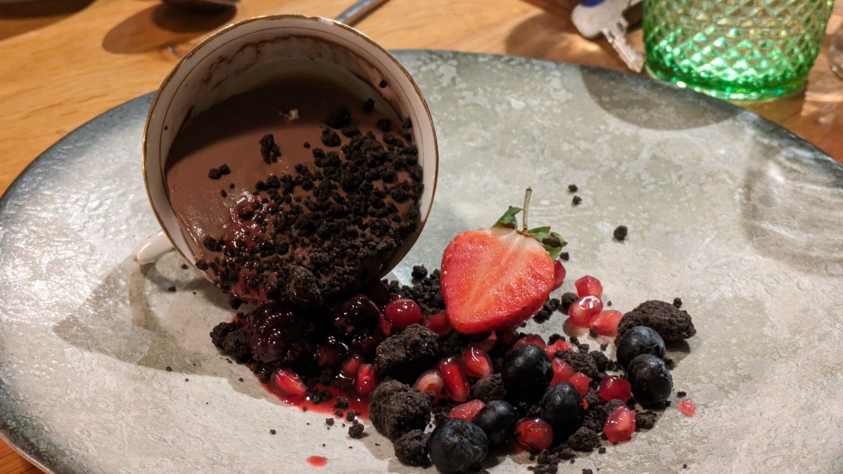 ⓋeganOliⓋe tweet media