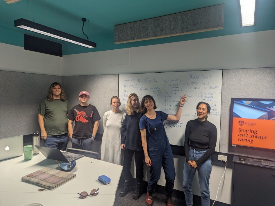 #BrainHack_Aus: 🎉 'Psy2R': Transforming the Psy software package into sleek R Code and functions. Goals included integrating functions and exploring Pascal code. 💻 #Psy2R <a href="/brainhackorg/">Brainhack</a>