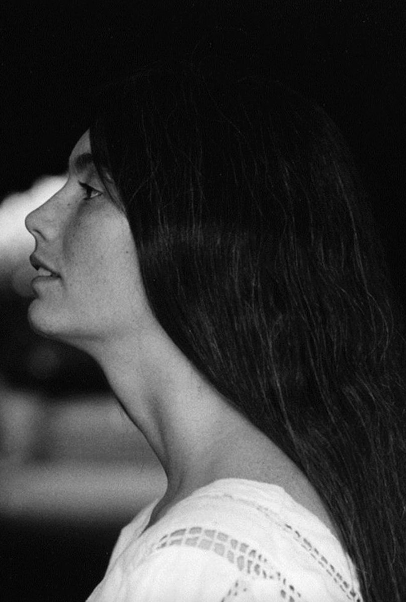 blondeonblondee's tweet photo. emmylou harris, 1975.

📷: david gahr https://t.co/0ZyzucI1mc