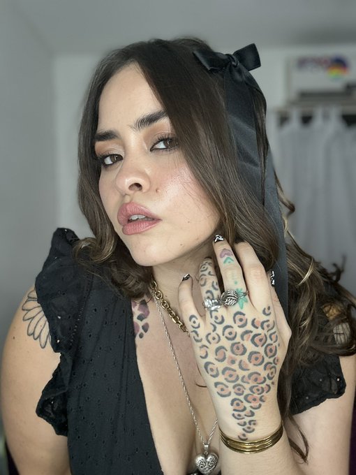 1 or 2? #hairy #hairyarmpits #hairypits #hairyarmpits #hairypussy https://t.co/IZmTtnuEfM<a href="/tag/hairy"class="tags">#hairy</a><a href="/tag/hairyarmpits"class="tags">#hairyarmpits</a><a href="/tag/hairypits"class="tags">#hairypits</a><a href="/tag/hairyarmpits"class="tags">#hairyarmpits</a><a href="/tag/hairypussy"class="tags"><span>#hairypussy</span></a>