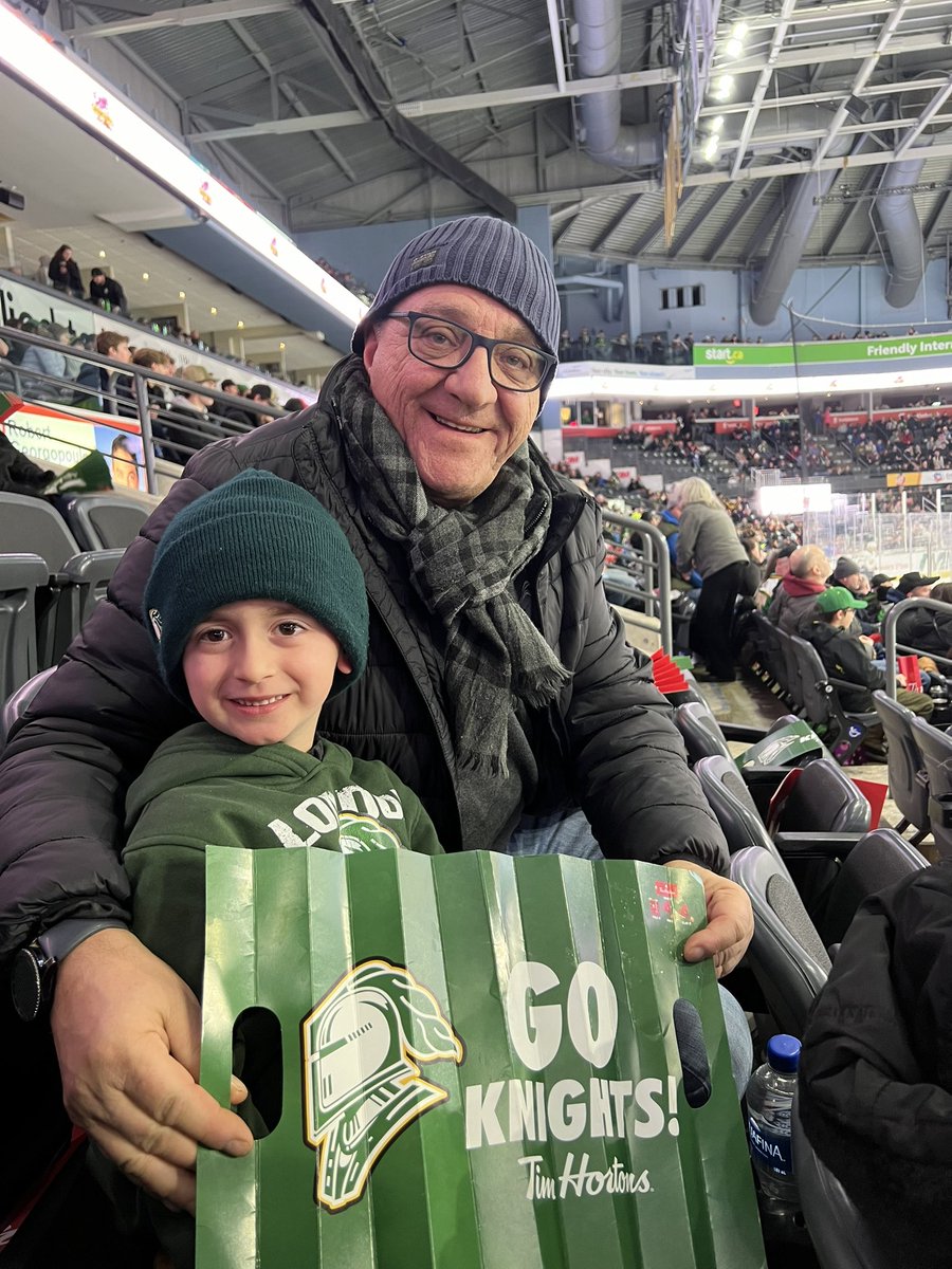 Cmdevincenzo's tweet image. Go knights go! @CoultersRx @LondonKnights  section 113 row H, seat 12!!! (A stick for the little guy would be amazing!)