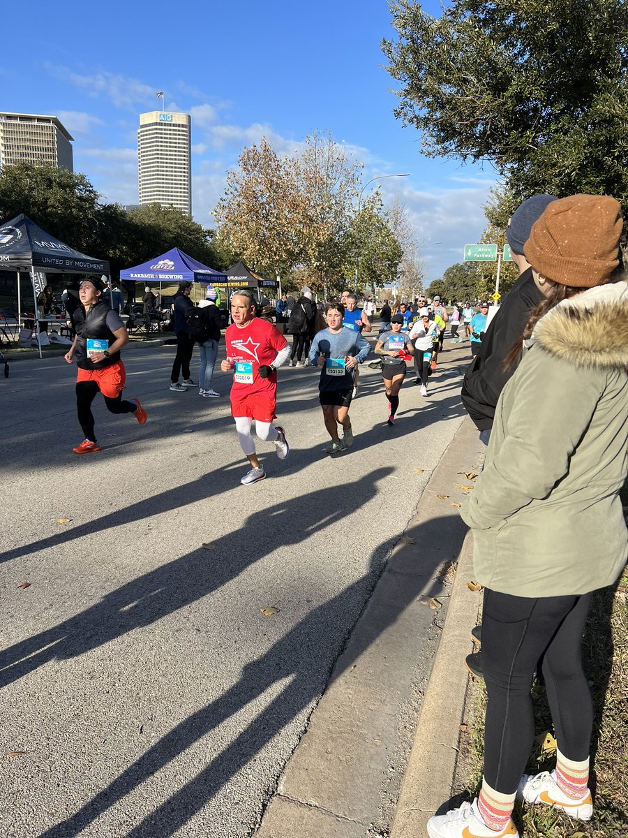 Congrats to all the runners Pat Hunt, Lauren Dorn, Caroline Sands and others I’m sure I’ve missed who ran the Houston half marathon and marathon today! Great day for a run!