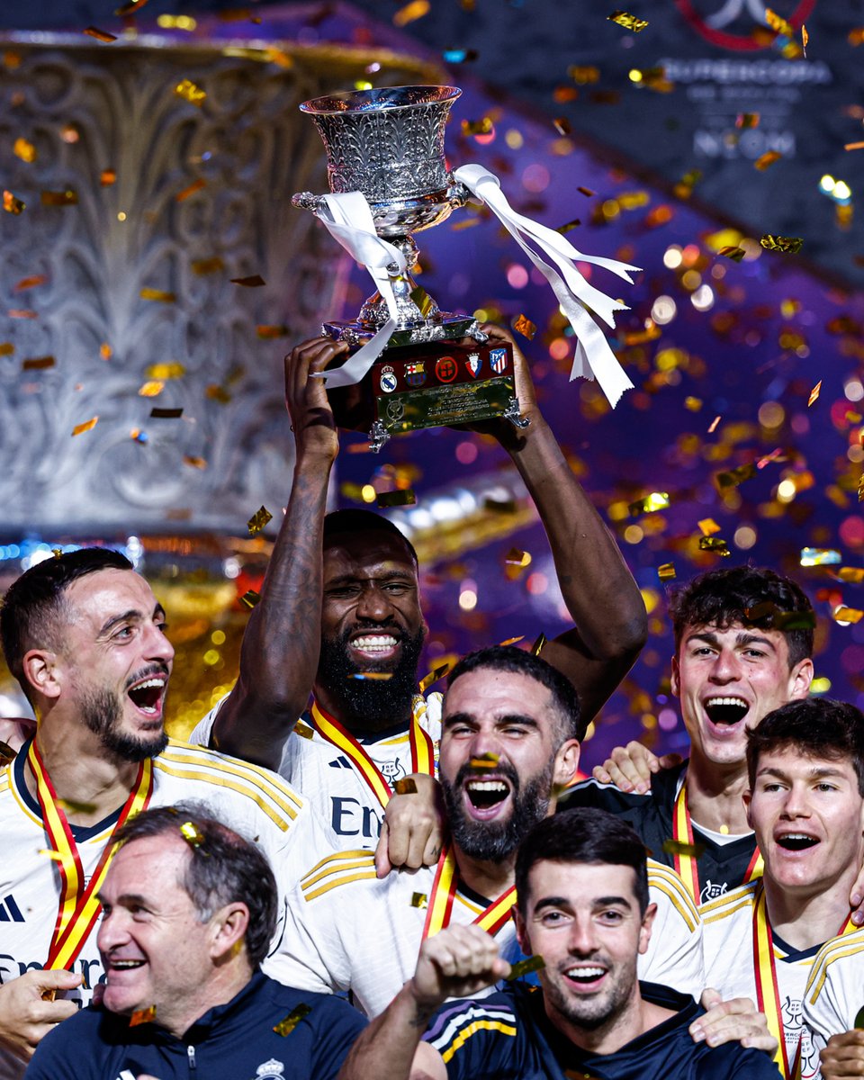 realmadridfra's tweet photo. 🏆 ✖️ 🤍 ✖️ 🎉 https://t.co/bjGy3FFFvQ