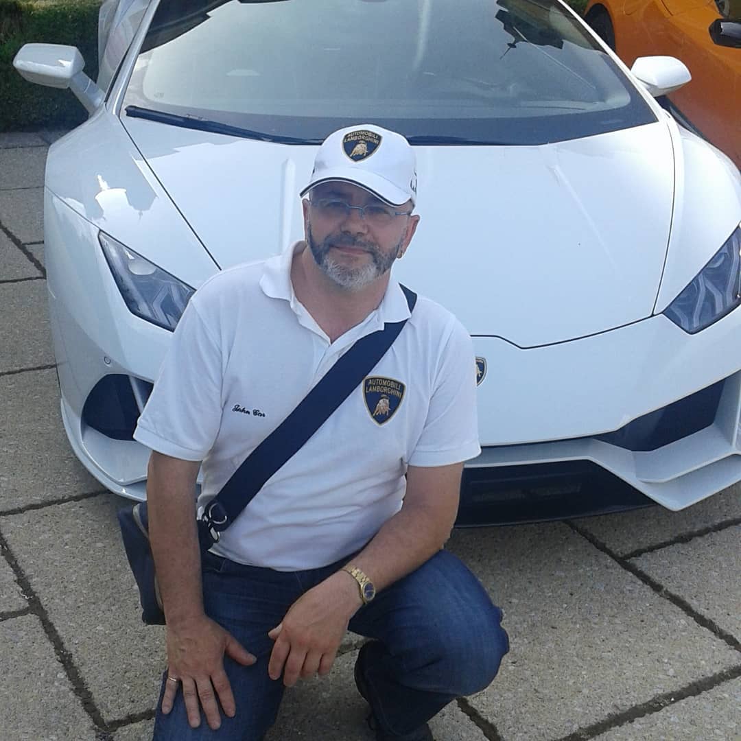 Johncar8's tweet photo. I wish you all a new week of happiness and love 💓 enjoy life and fuck as much as possible #Lamborghini #lambocars #sex #sexandroll https://t.co/skWhwajEKu