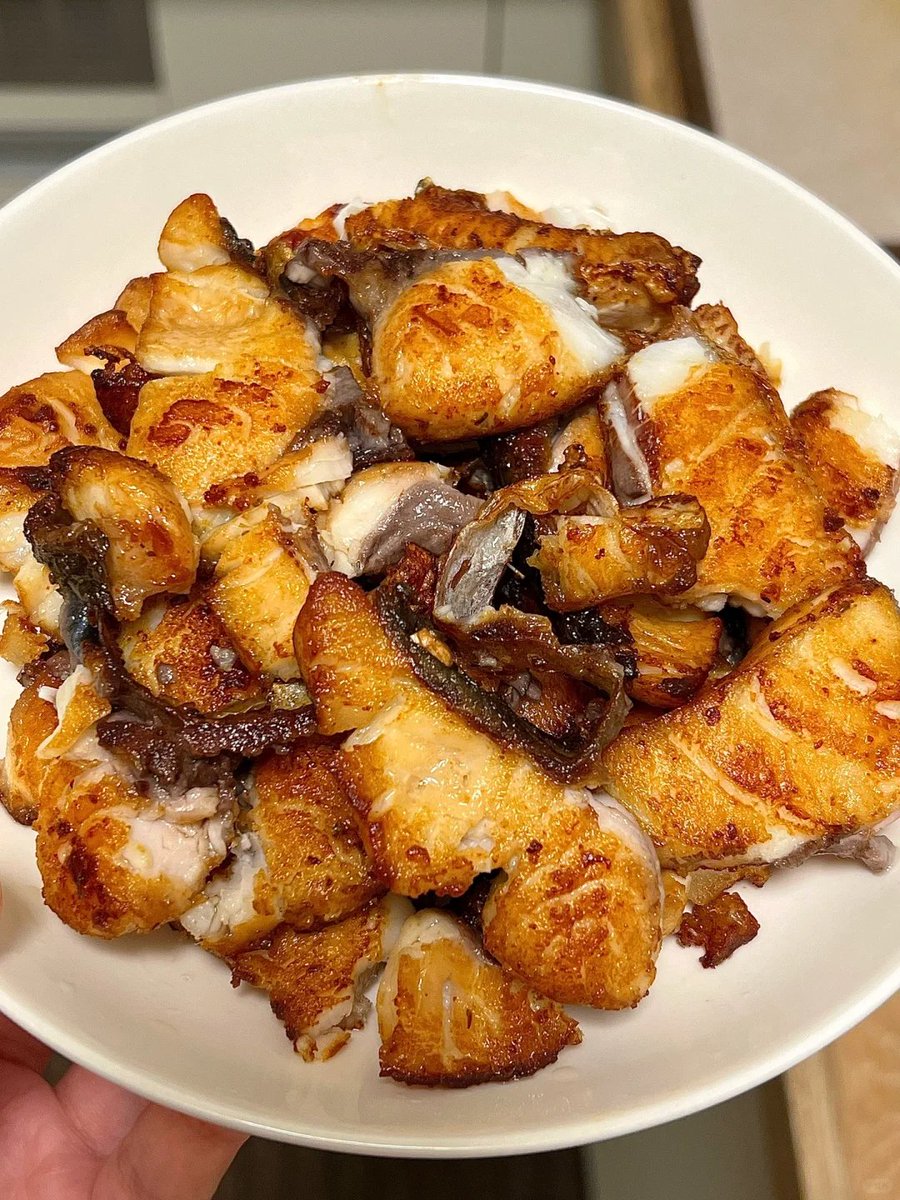 Gather 'round for some crispy and golden fish fry delight! There's nothing quite like the satisfying crunch of perfectly fried fish. Join us tonight! 🐟🍴