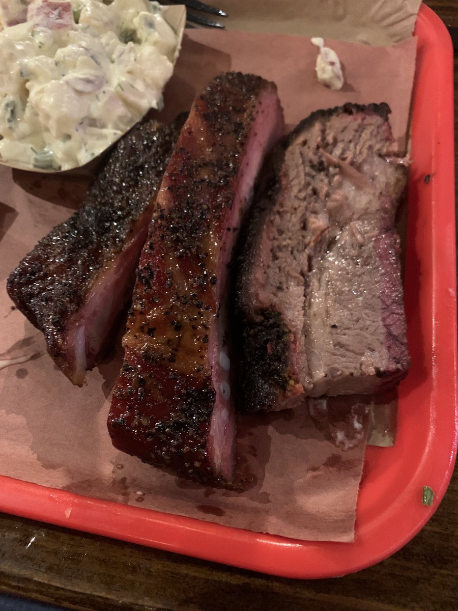 AubFox's tweet photo. When in Rome... #lowandslow @TerryBlacks_BBQ https://t.co/T50r6Y4eAo