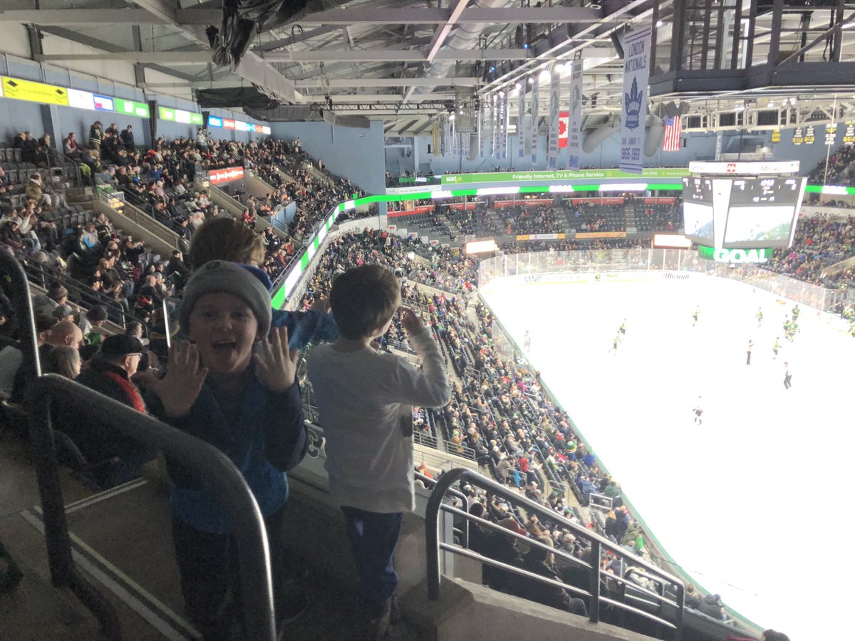 SimProBlue's tweet photo. @CoultersRx #snapshotgiveaway Go Knights Go!! @LondonKnights That’s 10!! https://t.co/spku9EDgOW