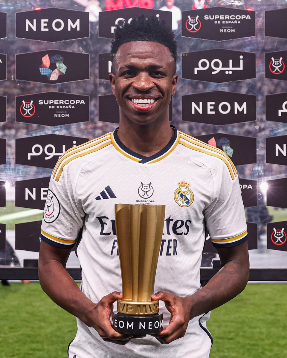 🏅 ¡El MVP de la noche y de mi vida!
<a href="/vinijr/">Vini Jr.</a> | #SUPERCAMPEONES