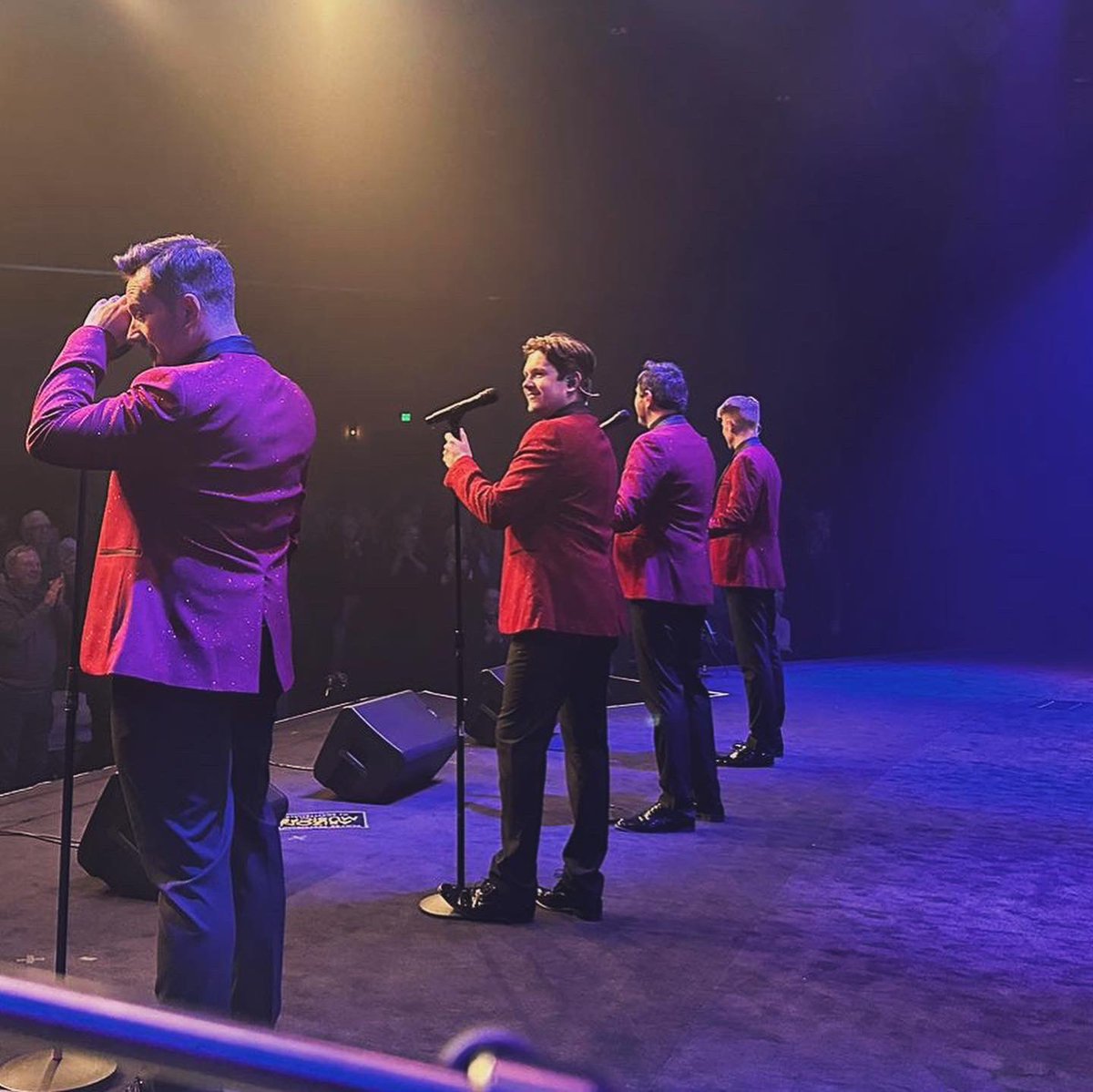 🇺🇸 We had an incredible time performing at Arizona MusicFest 🤩 What an unbelievable crowd! Thanks so much for having us and huge thankyou to the amazing audience 🙌✨#arizonamusicfest #thebarricadeboys