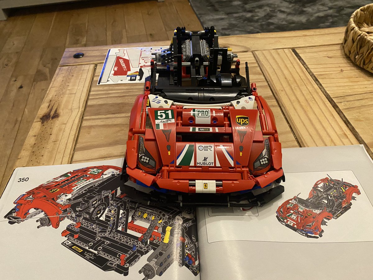Stage 3 done! The front end is complete (apart from some stickers) one of the sticker sheets is missing, I have ended up with 2 of the same sticker sets.

#LEGO #Legocars #Ferrari #Ferrari488GTE #technic #LegoTechnic