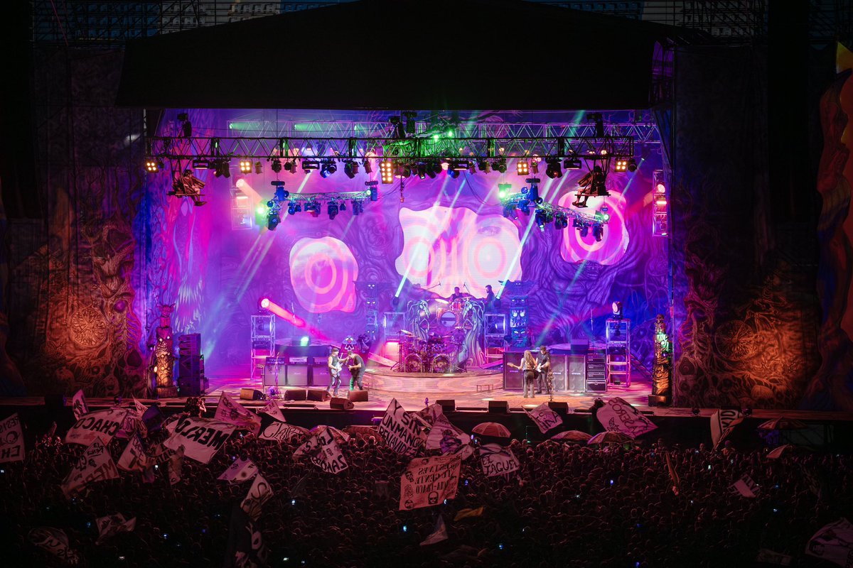 Hey hey, my my el Rockanroll no morirá jamás 🤟🏽

#larenga #LaRenga #lmds #Divididos