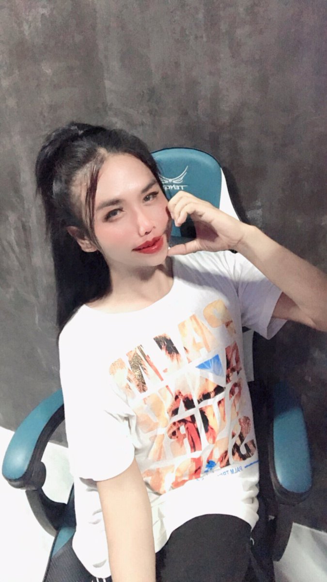 Nut70134419's tweet photo. ตื่นมาก็…เลยใครเหงาหรือใคร…ทักมาได้นะ🫣💦ค่ะหรือใครที่ชอบสาวแก่ก็มีติดต่อให้นะค่ะ 
แอดไลน์มาได้ค่ะ 0638034006 https://t.co/C35I0ezfw0