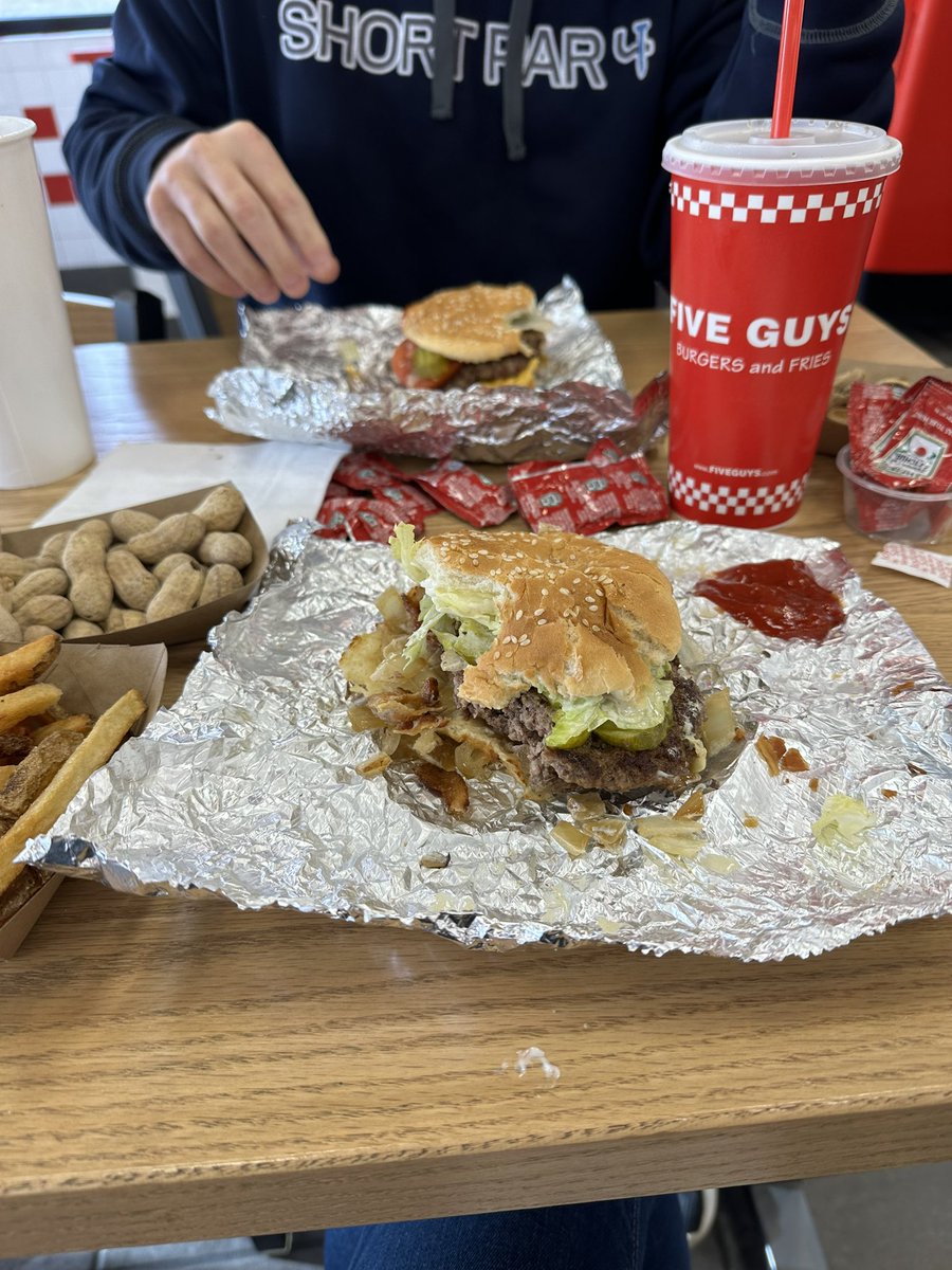 #EmotionalEating @FiveGuys after dropping our boy back at school. Messy burger, fries & @BarqsOfficial did my Mama Heart some good. 

And shout out to @Short_Par4 Mystery Boxes - My Fave loves a good hoodie and this one hit the mark.

#hOUme💚🤍