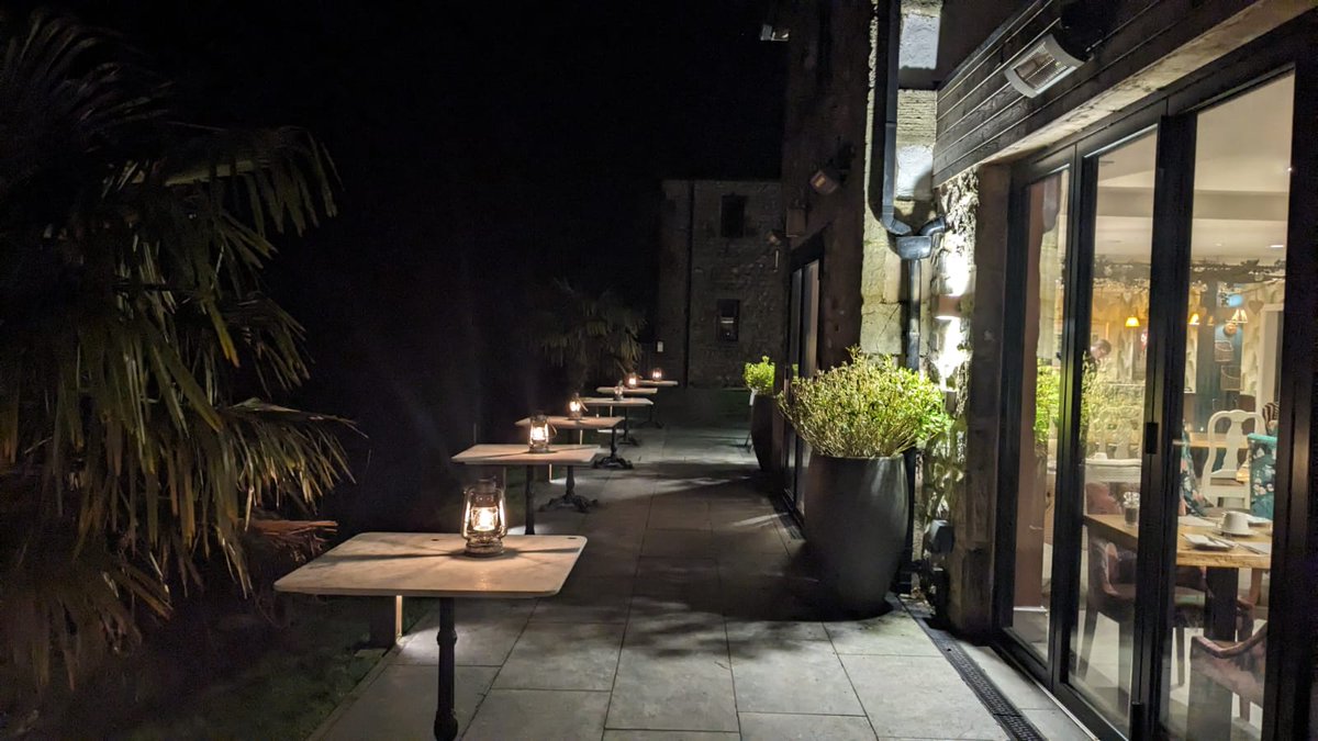 ⓋeganOliⓋe tweet media