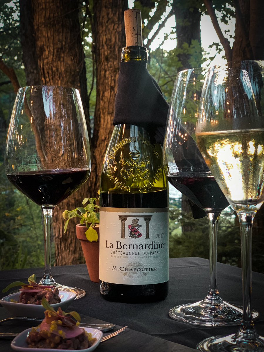 Calling all wine lovers! 🍷 Trout Point Lodge has received Wine Spectator’s Award of Excellence every year since 2009 and we invite you to unleash your wine side with our new Wine Lovers package 😉🌲 ✨

Learn more troutpoint.com/wine-lovers.ht… 

#TroutPointLodge #WineLovers