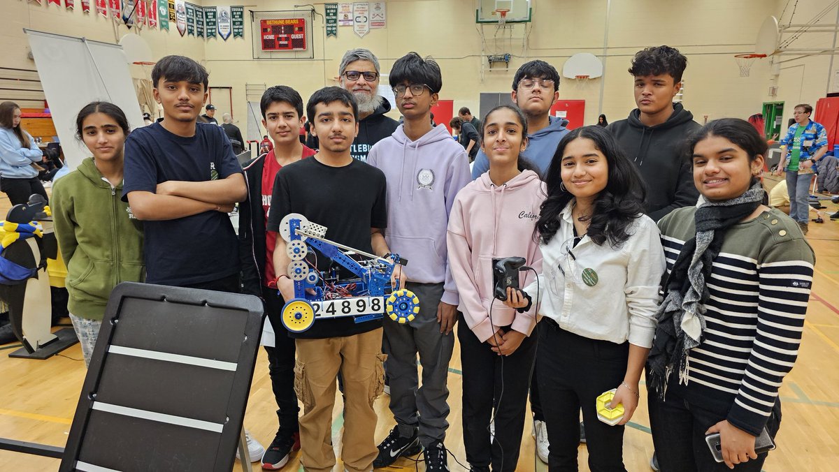 Team 24898 finishing up a great day of competitions at First Tech Challenge in Scarborough.   Well done everyone.  <a href="/castlebrookess/">CastlebrookeSS</a>