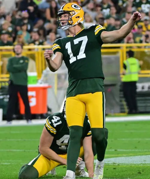 IKE_Packers's tweet photo. Anders Carlson..you have one job https://t.co/HiaKP0fgHq