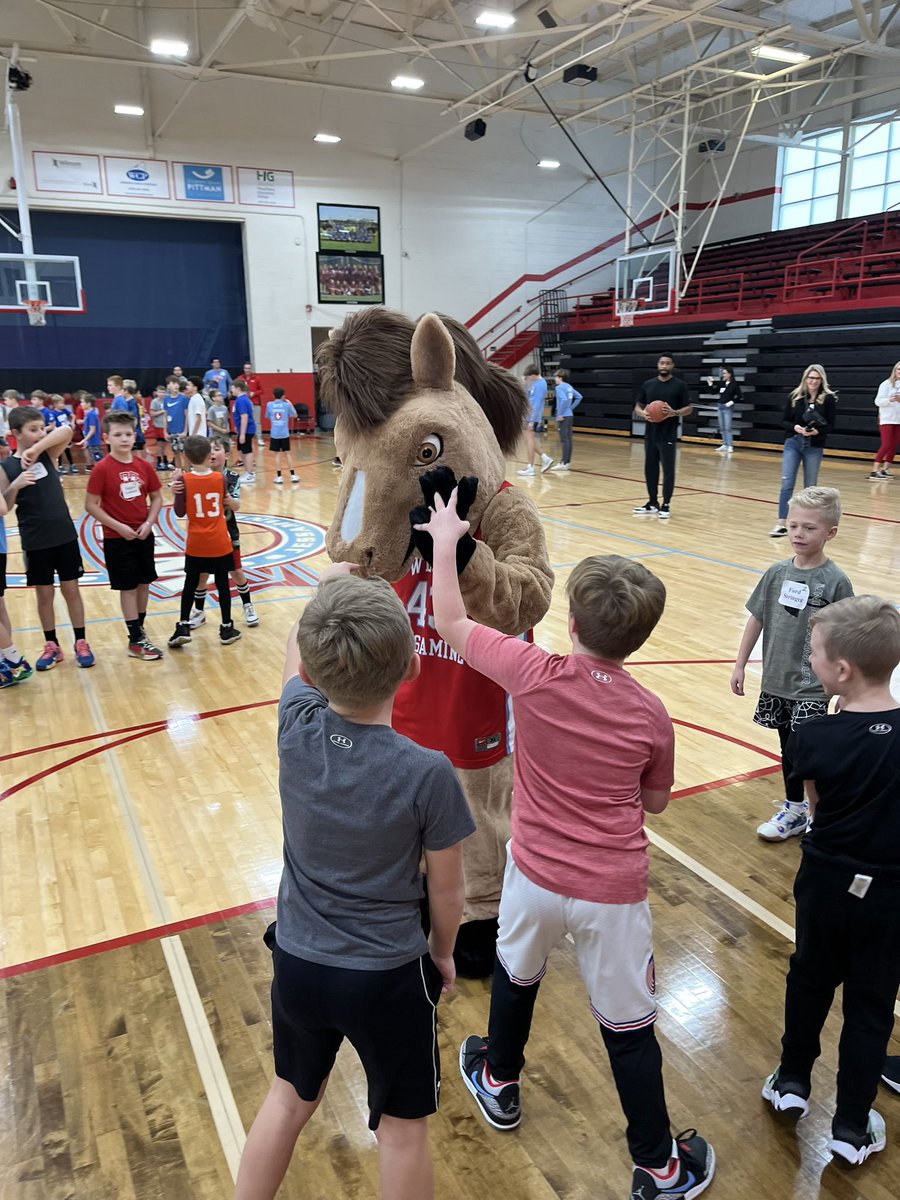 THANK YOU to all involved for making the Future Colt Youth Clinic an amazing success. 
#GoColts