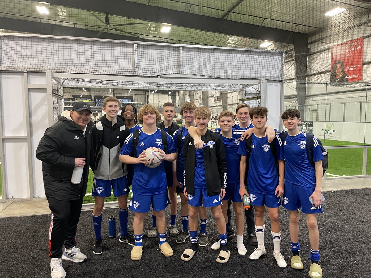 NelsonElite2009's tweet photo. Back at it with the boys. First indoor game of the season. 5-2 victory over EFC 08’ Excited to get to work with this crew. Should be a fun Spring. https://t.co/O7XI525U1c