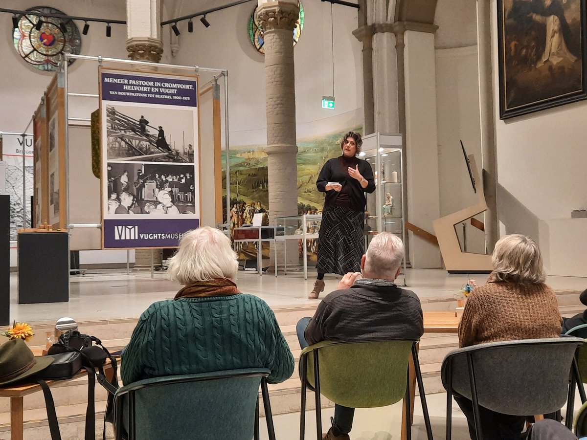 Expositie 'Meneer Pastoor in Cromvoirt, Helvoirt en Vught' geopend bij het Vughts Museum in <a href="/DePetrusVught/">@depetrus.nl</a> #Vught vughtsmuseum.nl/2024/01/14/men…