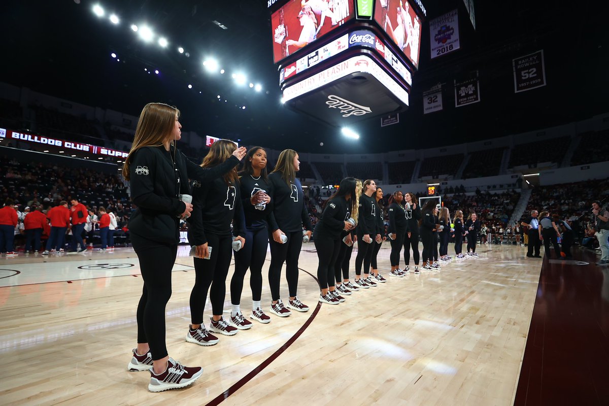 Thanks for having us @HailStateWBK! #HailState🐶