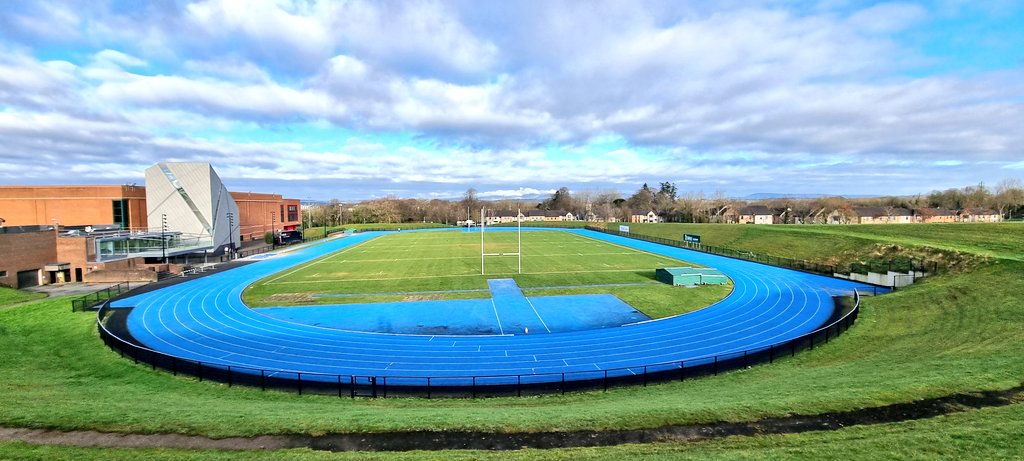 diarmuidpring's tweet photo. Day14 #100daysofwalking Plenty of activity around the neighbourhood today to get the steps in! A walk around #Ul followed by #selfbuildexpo in the main hall and finally onto #ulbohs for a Senior Women's Munster Open Cup semi-final between UlBohs and Shannon Rfc. #RoundTwoCrew๐ถโโ๏ธ https://t.co/cVbRcVzC2F