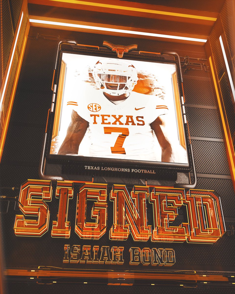 TexasFootball's tweet photo. Welcome to Texas, Isaiah Bond! 🤘

@isaiahbond_ x #HookEm https://t.co/7emCdfGYcR