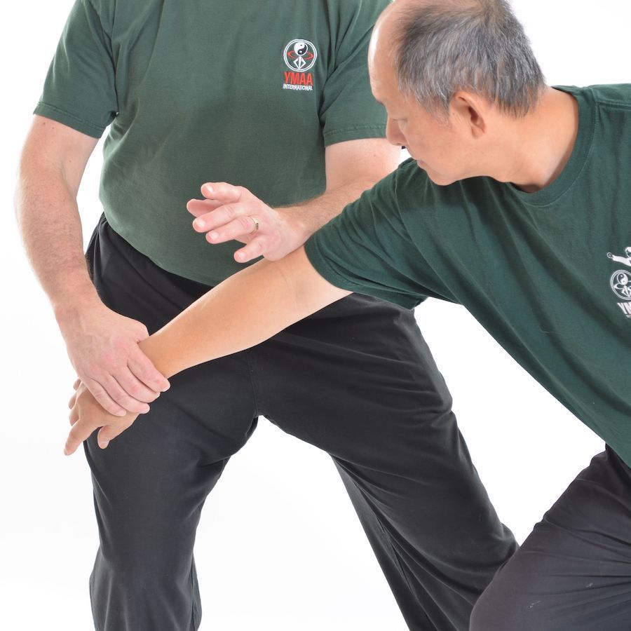 ymaadotcom's tweet photo. GOOD NEWS LEGACY: Training Contents for Taiji Push Hands by Dr. Yang, Jwing-Ming & David W. Grantham
Highlights Include: Rooting • Qigong • Freestyle • Read More: https://t.co/Vnc24CUcHZ
#taichi #taijiquan #pushhands #pushinghands #tuishou #balance #rooting #fallprevention https://t.co/Z0au6xb0lJ